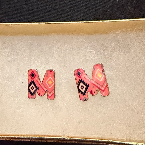 unknown Jewelry - Pink and Multi Color Geometric M Earrings